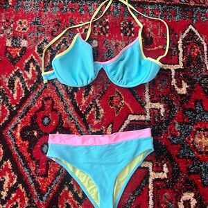 Body Glove bikini: XL bottoms -  E Top